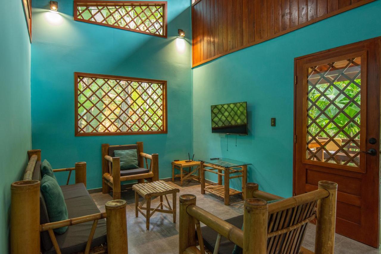 Villa Pina Dorada Dependencia Del Hotel Casa Merlin Puerto Viejo de Talamanca Eksteriør bilde