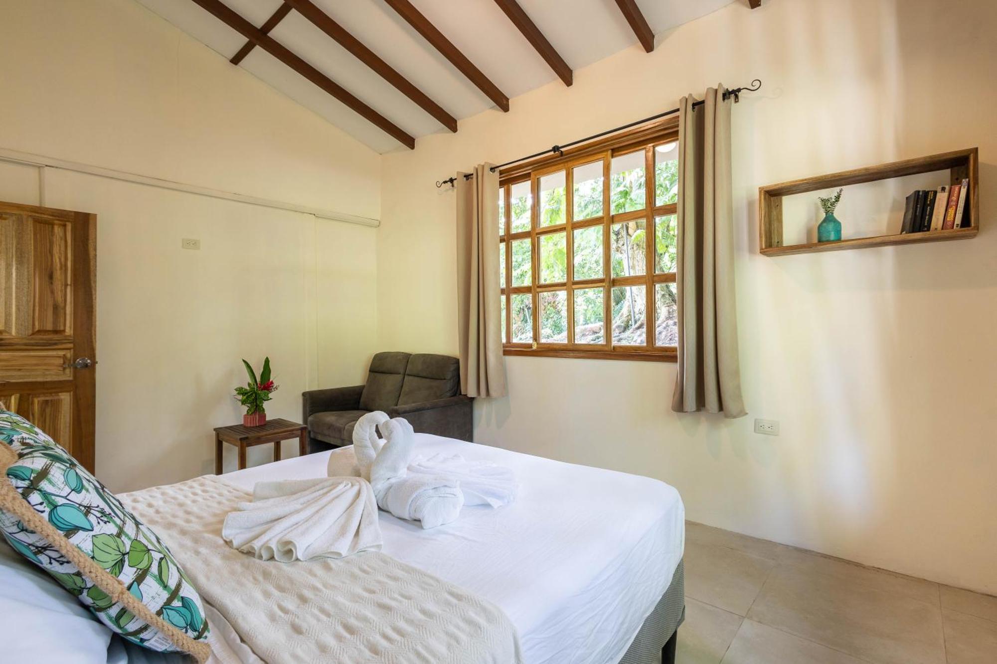 Villa Pina Dorada Dependencia Del Hotel Casa Merlin Puerto Viejo de Talamanca Eksteriør bilde