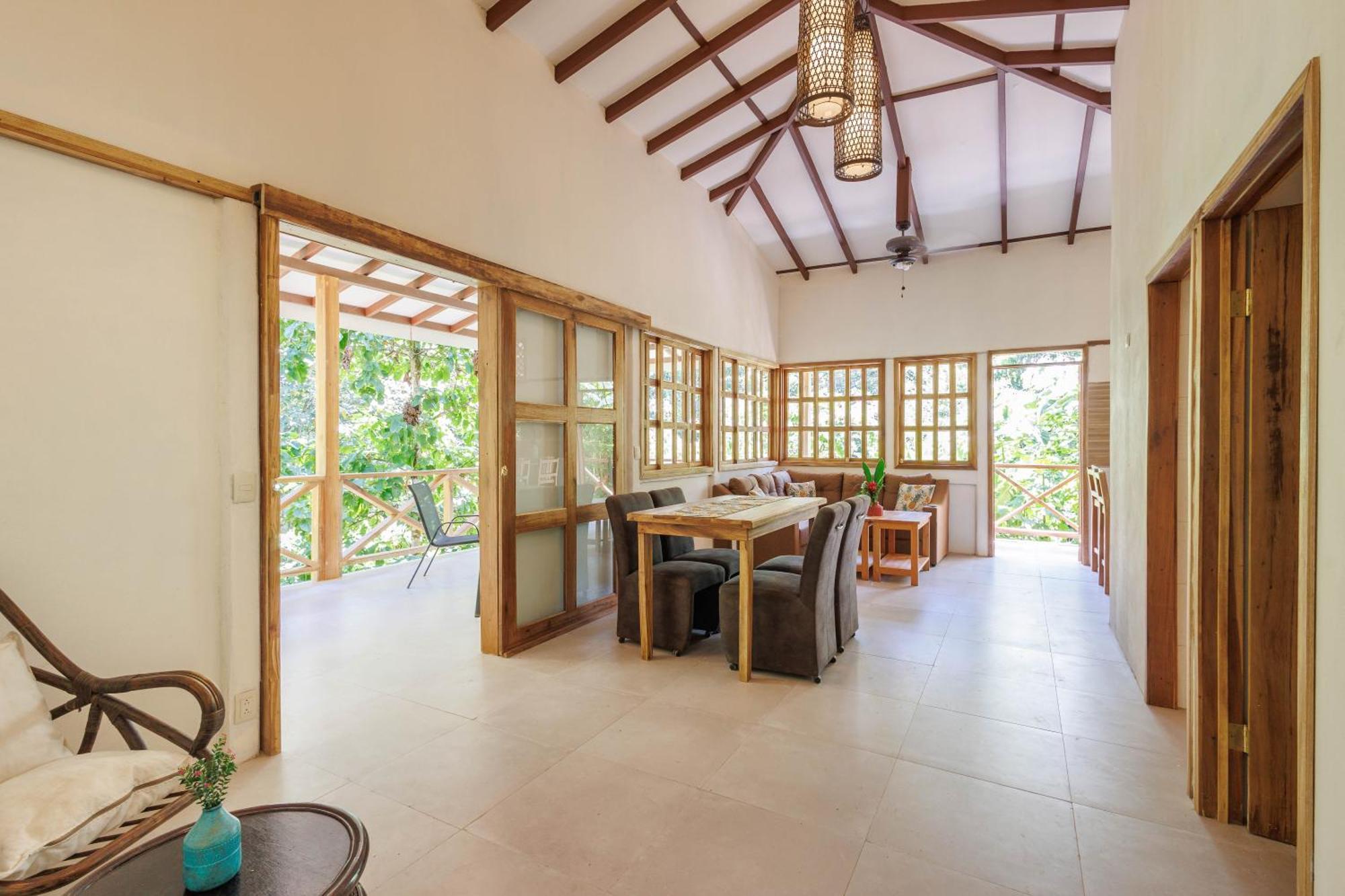 Villa Pina Dorada Dependencia Del Hotel Casa Merlin Puerto Viejo de Talamanca Eksteriør bilde