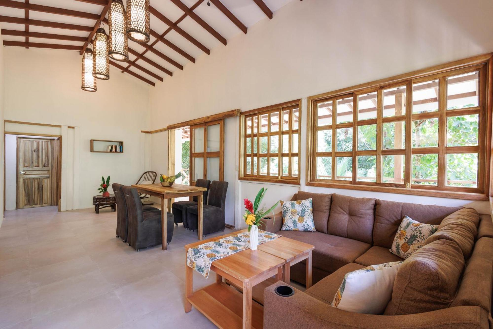 Villa Pina Dorada Dependencia Del Hotel Casa Merlin Puerto Viejo de Talamanca Eksteriør bilde