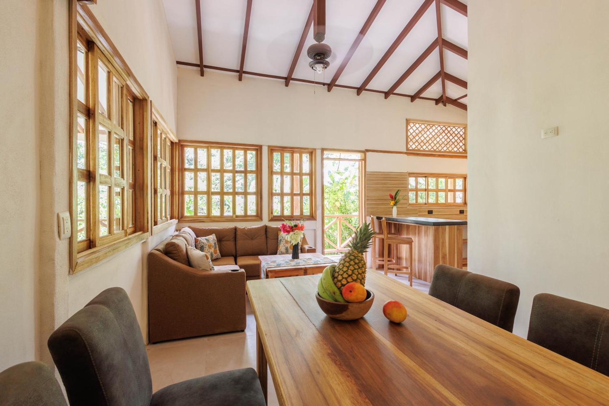 Villa Pina Dorada Dependencia Del Hotel Casa Merlin Puerto Viejo de Talamanca Eksteriør bilde
