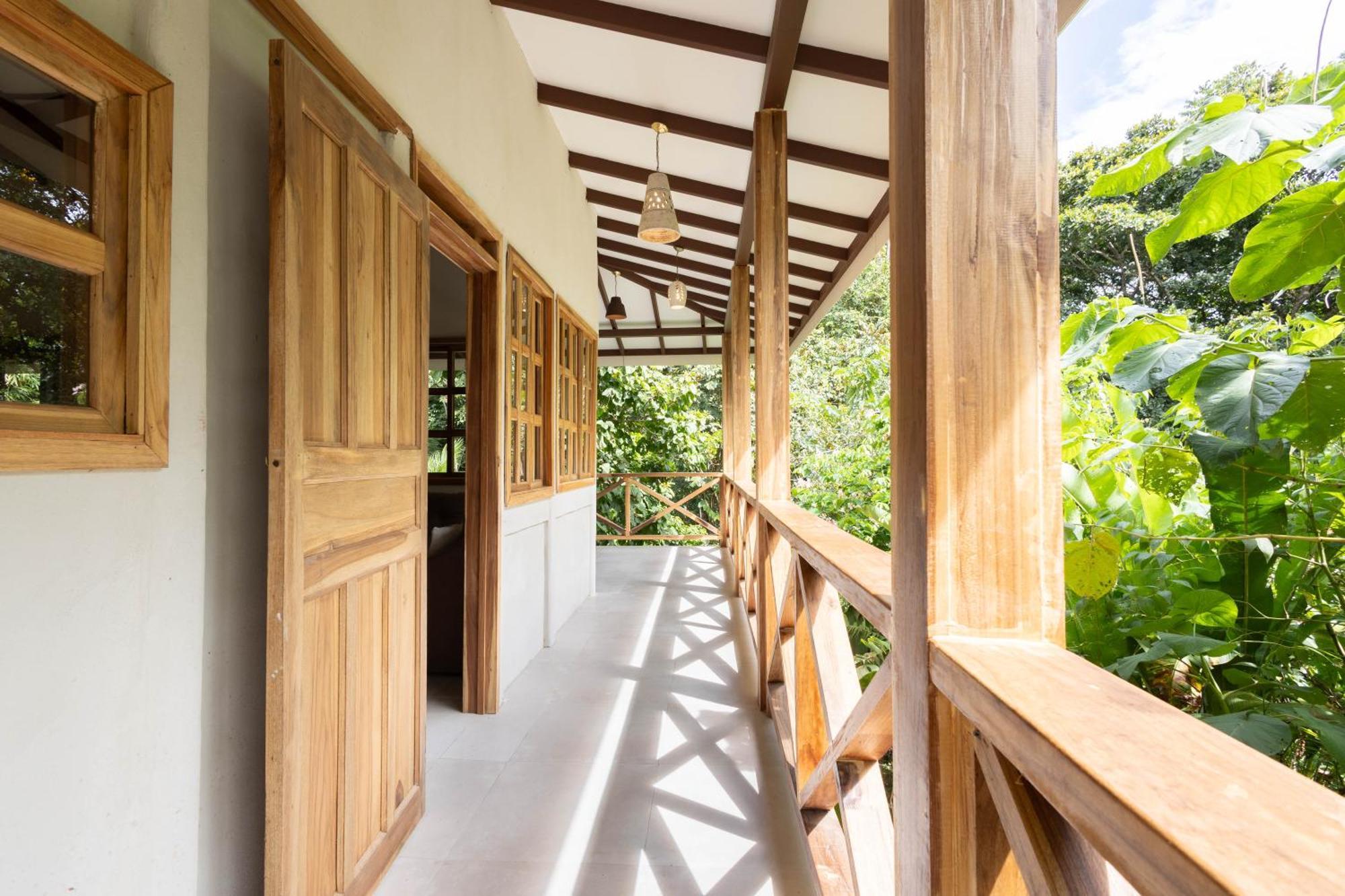 Villa Pina Dorada Dependencia Del Hotel Casa Merlin Puerto Viejo de Talamanca Eksteriør bilde
